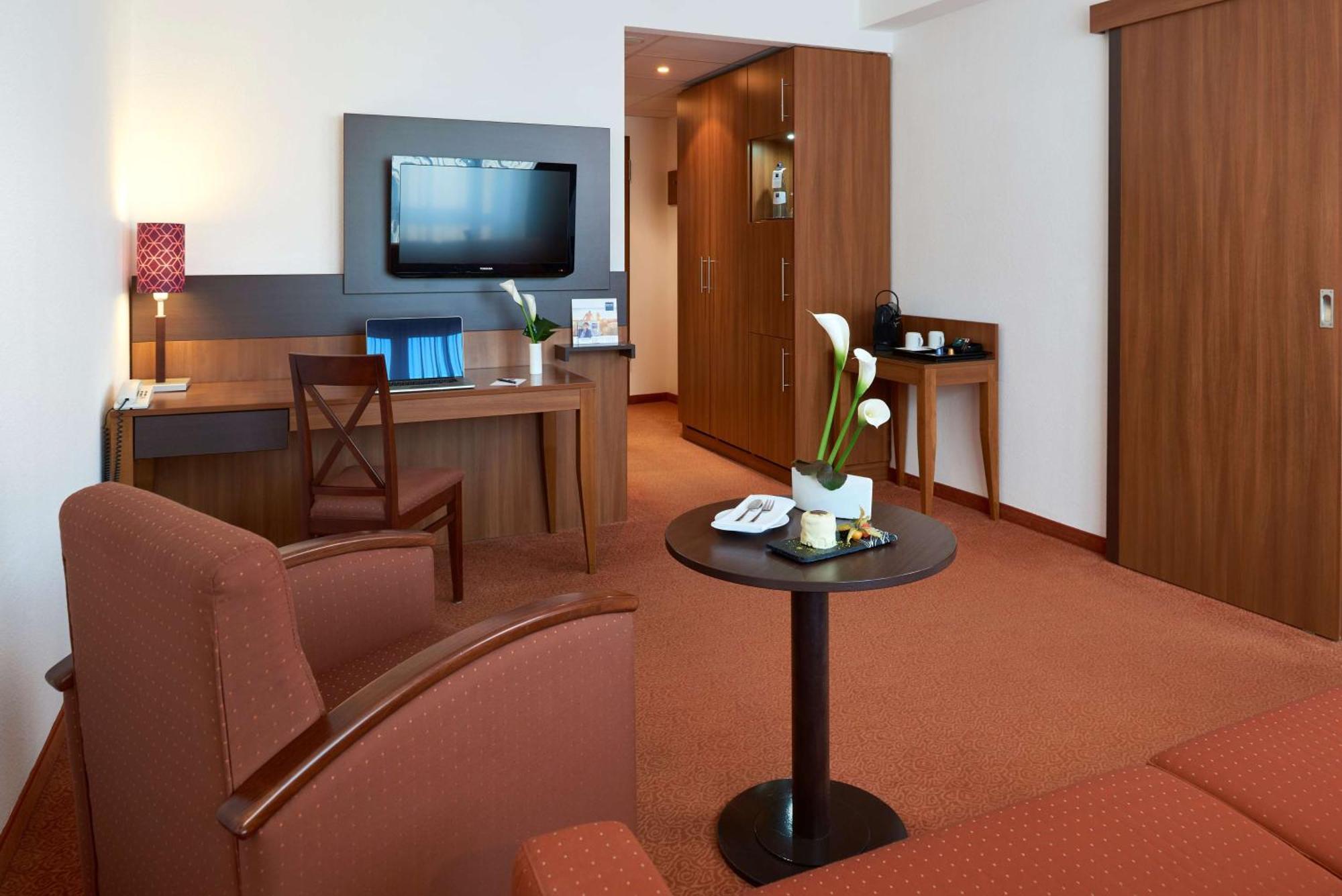 Dorint Hotel Am Dom Ερφούρτη Εξωτερικό φωτογραφία