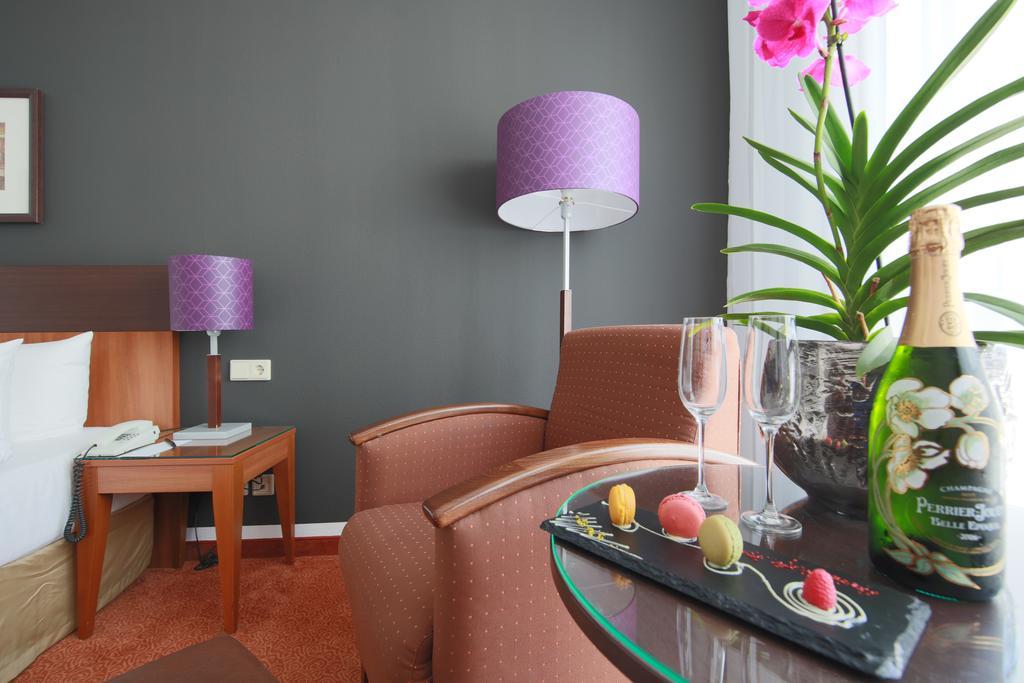 Dorint Hotel Am Dom Ερφούρτη Εξωτερικό φωτογραφία